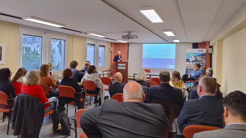 Die Mitglieder des AHK